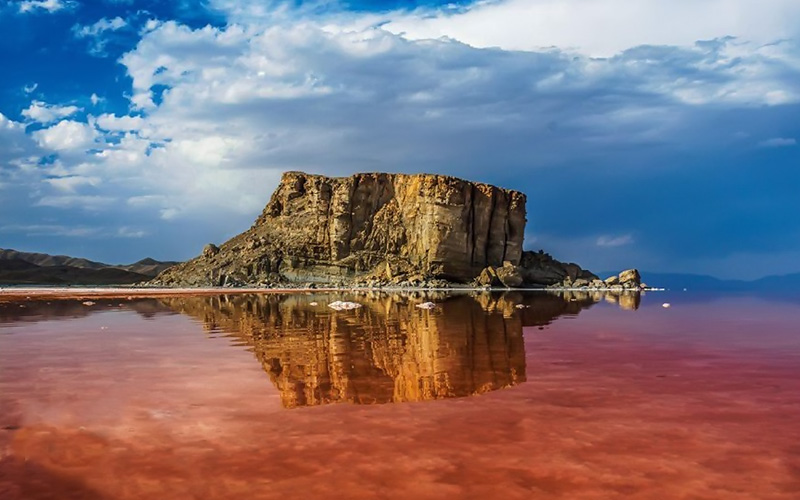 این استان همچنین کانون مطالعات تحقیقاتی متعددی بوده است
