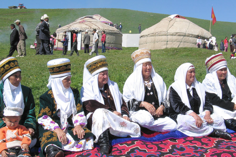 هر دو ملت مسئولیت مشترکی در حفظ و ارتقای میراث فرهنگی خود دارند