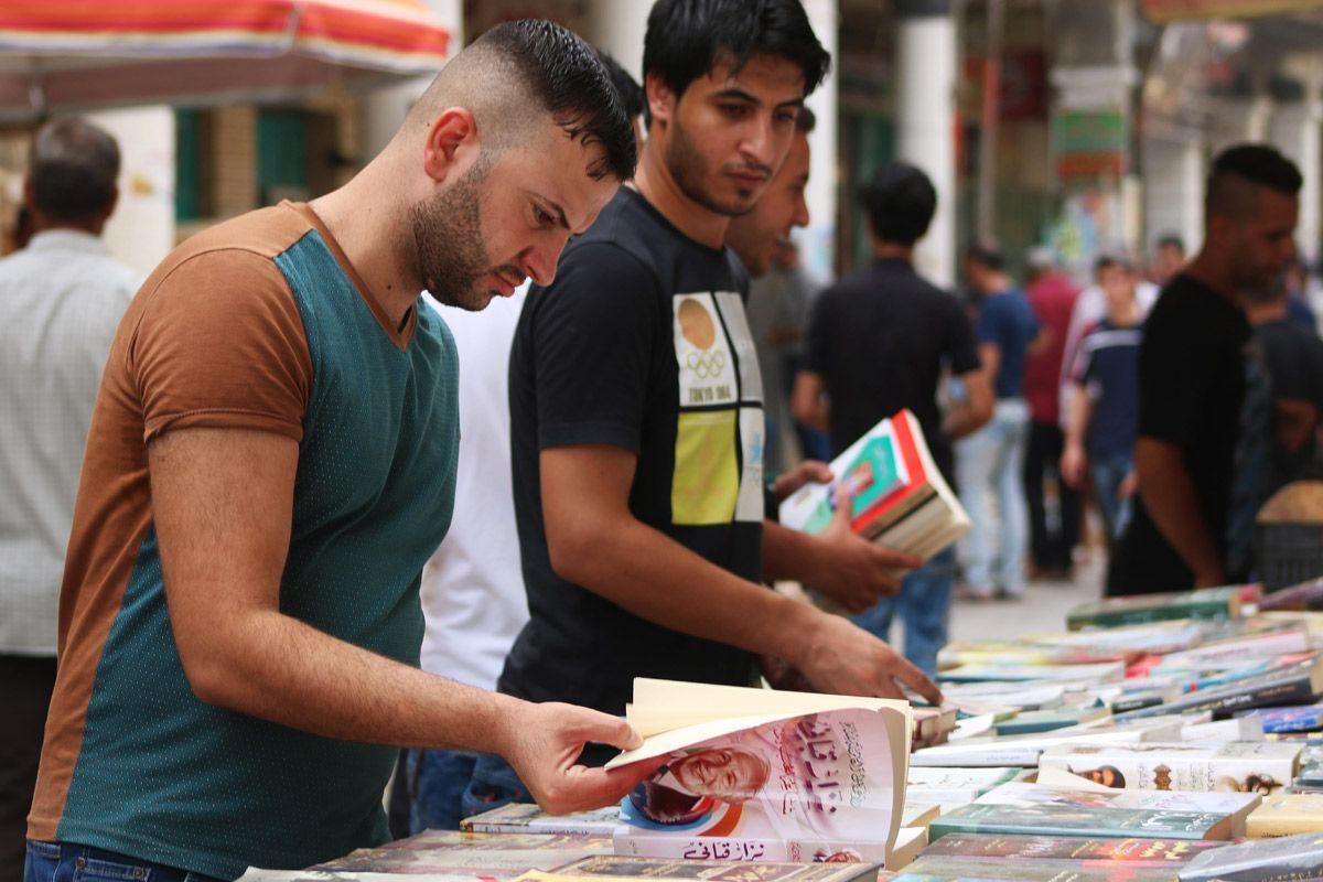 خطوط باز ارتباط، تعامل دیپلماتیک و ایجاد کمیته های مشترک می تواند همکاری موثر را تسهیل کند.