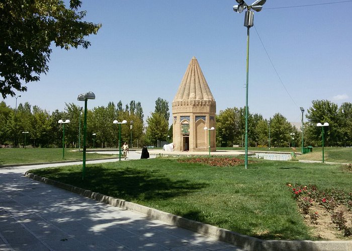 ریشه‌ها و تاریخ فرهنگی استان جزء لاینفک هویت ایران است
