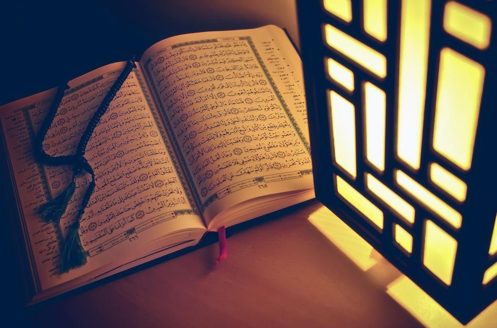 کمک می کند تا انعطاف پذیری عاطفی ایجاد کنند و با چالش های زندگی کنار بیایند.