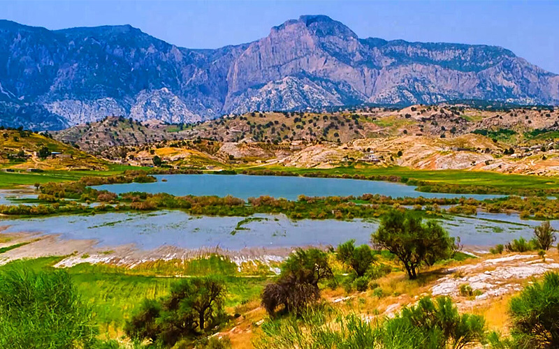 موقعیت ژئواستراتژیک استان آن را به یک مرکز تجاری حیاتی در دوران باستان تبدیل کرده است.